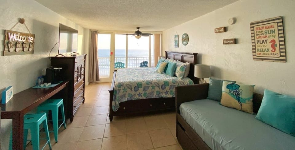Comfort & stunning ocean views await you. 