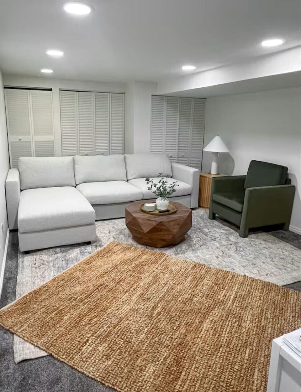 Living Room | Sectional Sofa | TV & Lounge Seating