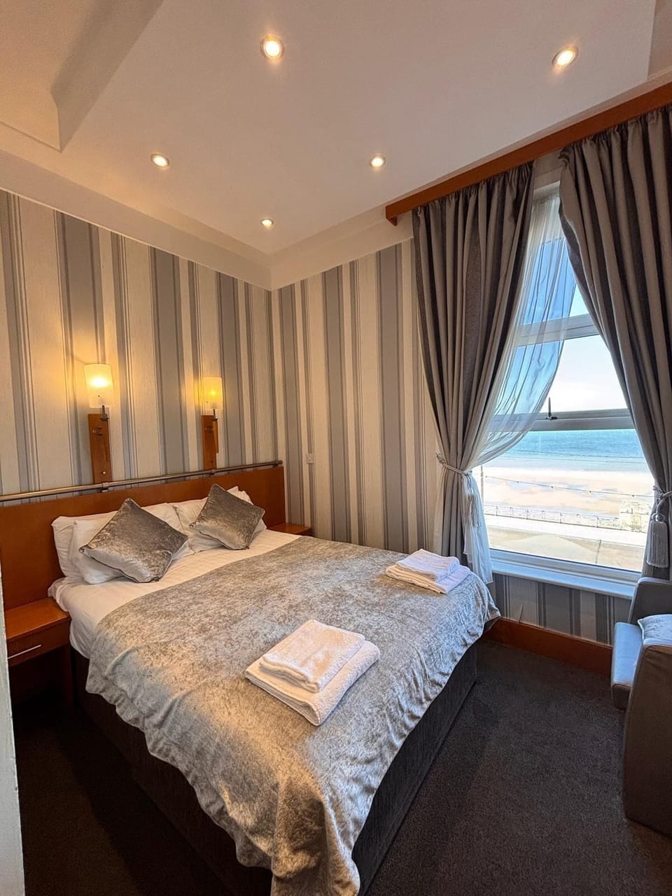 Deluxe Double Room, Sea View | Free WiFi