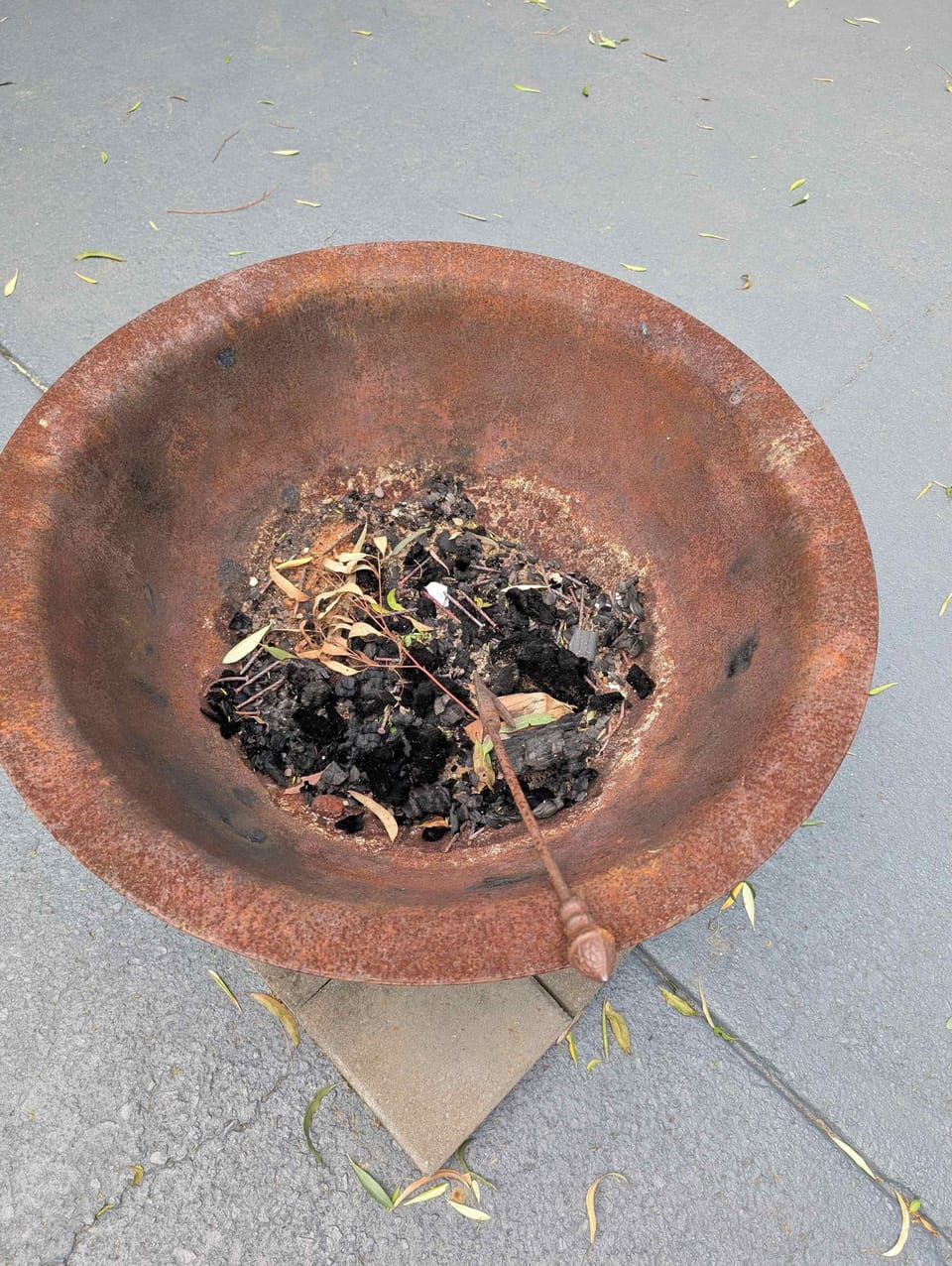 Firepit and utensil provided. BYO firewood and kindling