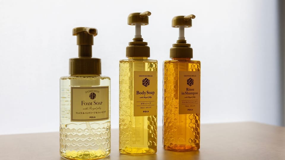Bathroom amenities