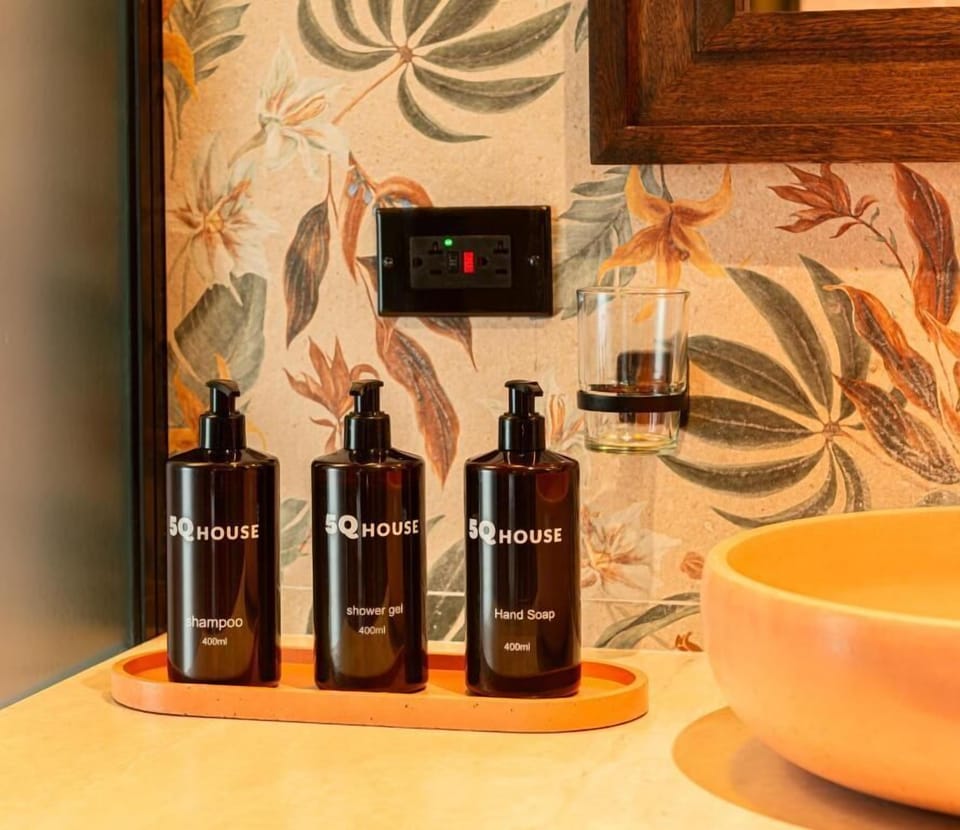 Double Room, City View | Bathroom amenities | Shower, hair dryer, towels, soap