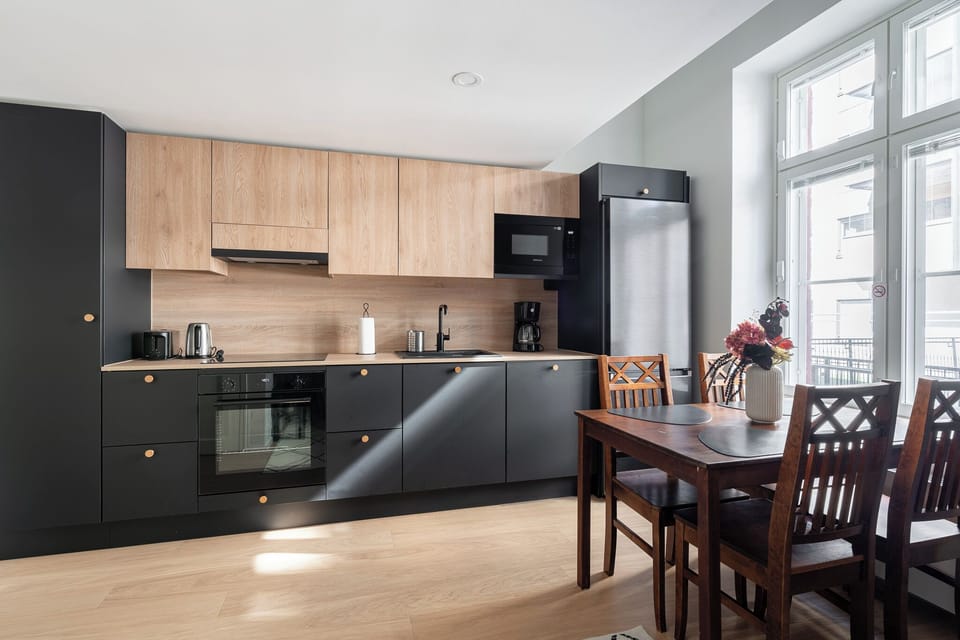 Apartment, 1 Queen Bed with Sofa bed | Private kitchen | Full-size fridge, microwave, oven, stovetop
