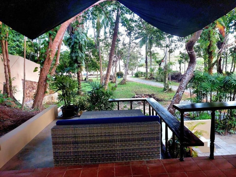 House, 1 Bedroom, Balcony, Ocean View | Terrace/patio
