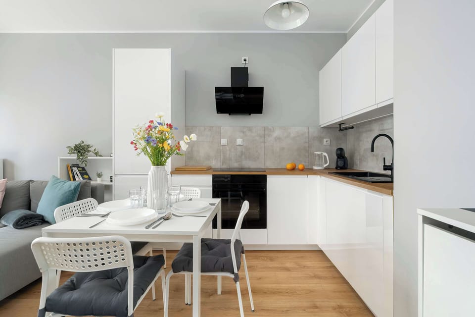 The fully equipped kitchenette includes everything you need for a home-cooked meal.