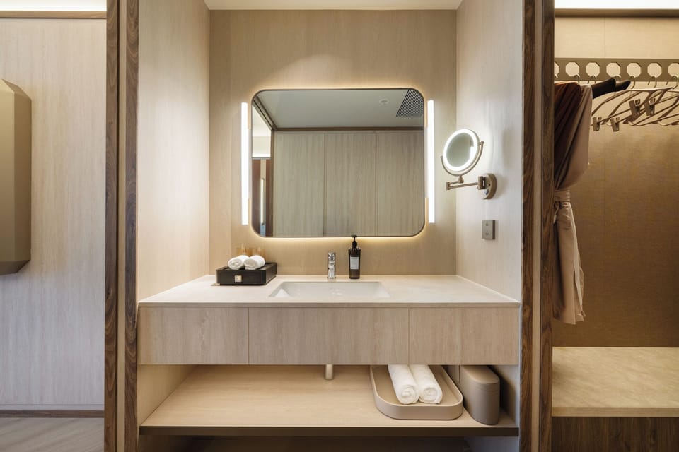 Basic Double Room | Down comforters, memory foam beds, free minibar, laptop workspace