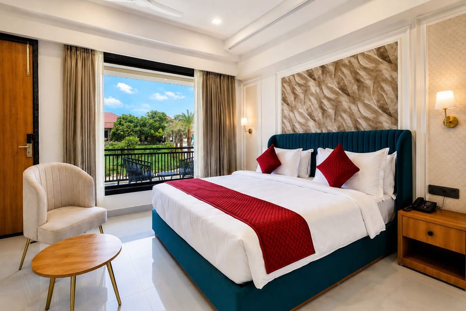  Luxury Room Balcony with Private Pool | In-room safe, soundproofing, WiFi (free), bed sheets