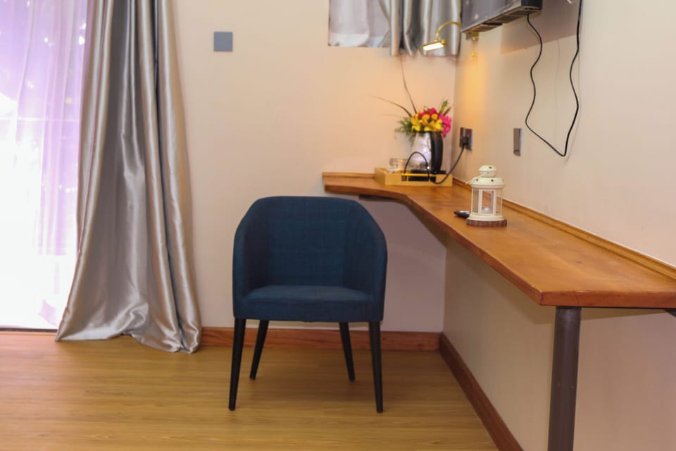 Single Room, Mountain View | Interior