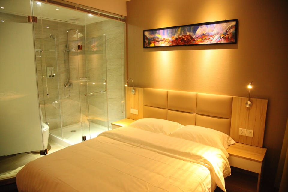 Standard Double Room, 1 Double Bed | Free minibar, desk, blackout drapes, free WiFi