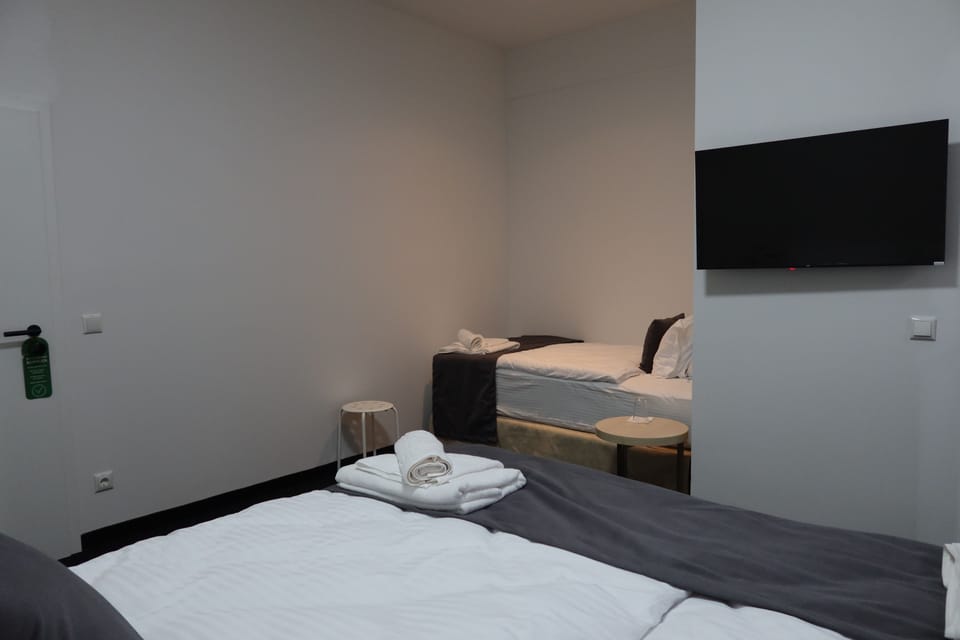 Basic Triple Room | WiFi (free), bed sheets