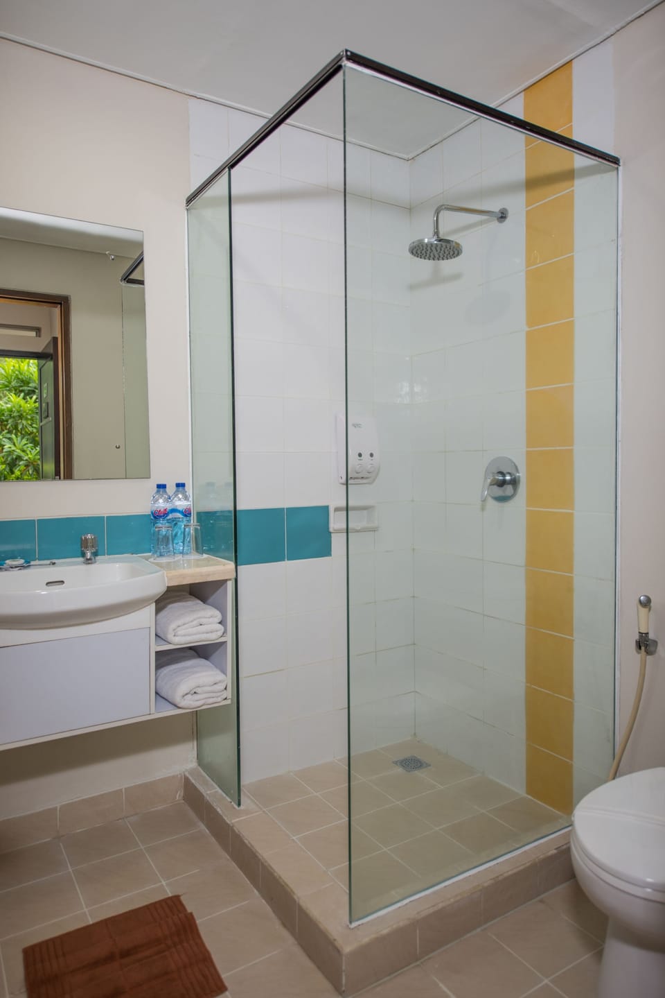 Superior Room | Bathroom shower