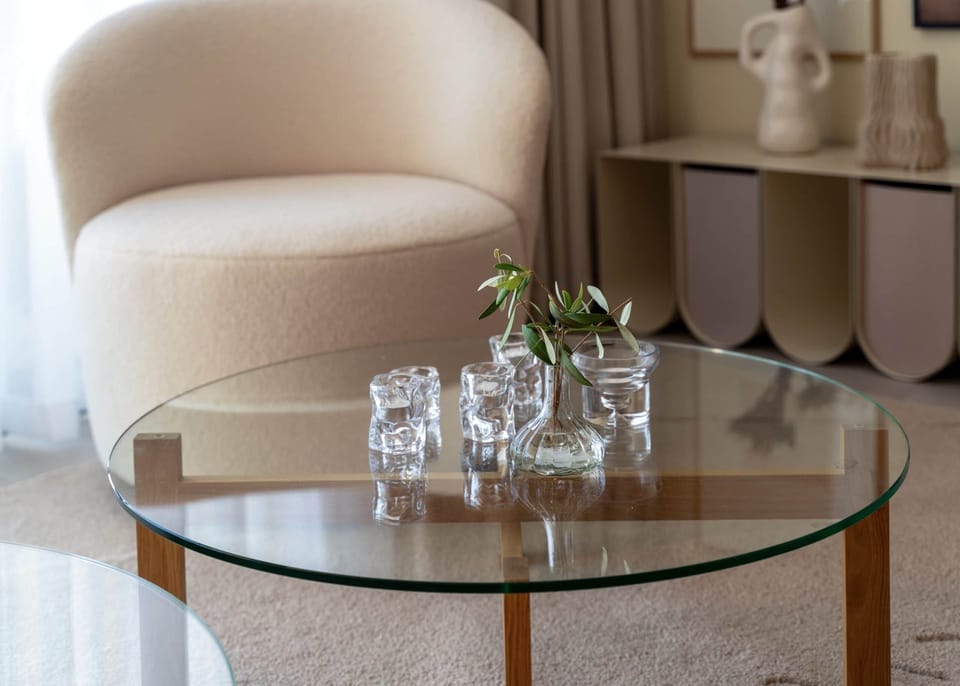 Living room - chic, curated details that elevate the space with style and sophistication
