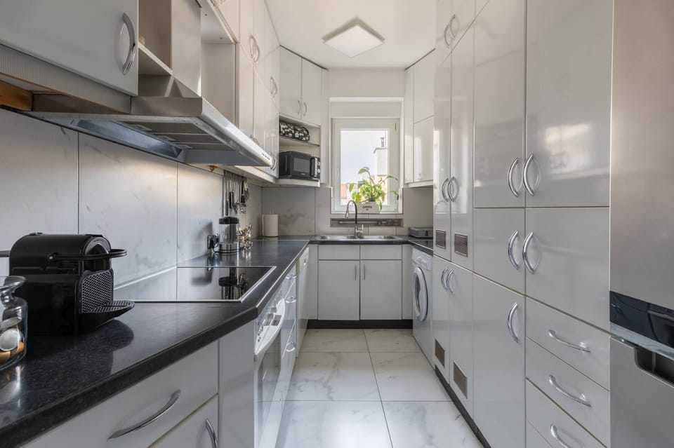 Apartment, 2 Bedrooms, City View | Interior