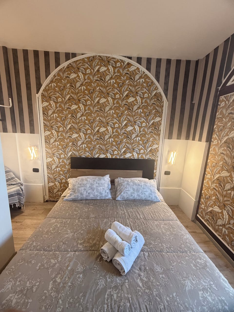 Comfort Triple Room | Free WiFi, bed sheets