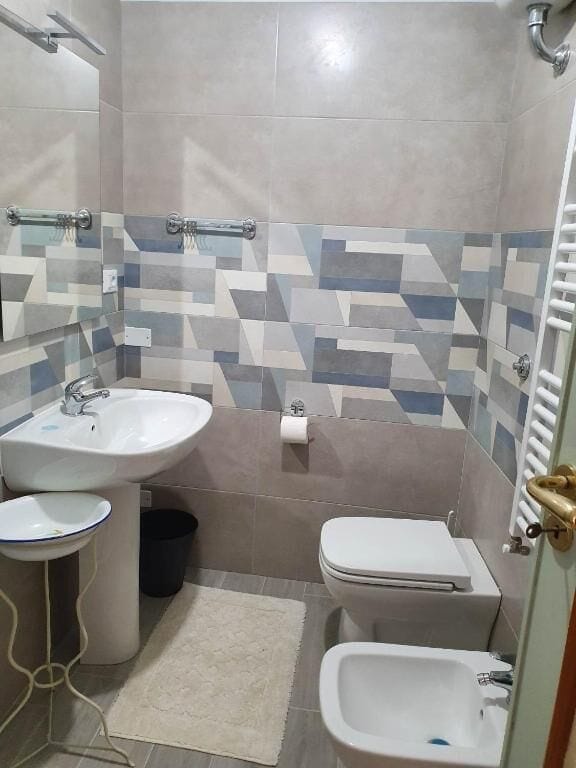 Economy Triple Room, City View | Bathroom | Bidet