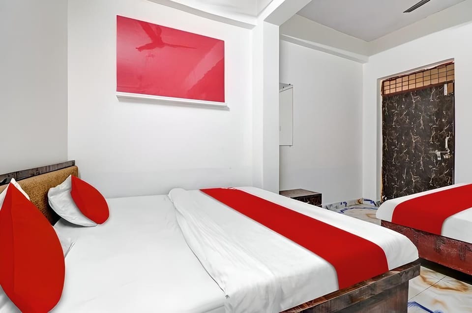 Luxury Double Room | Iron/ironing board, free WiFi