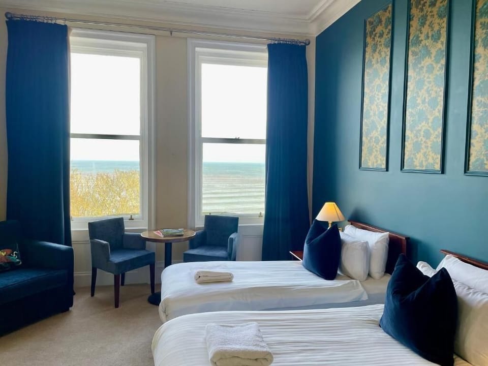 Deluxe Double or Twin Room, Sea View | Iron/ironing board, free WiFi