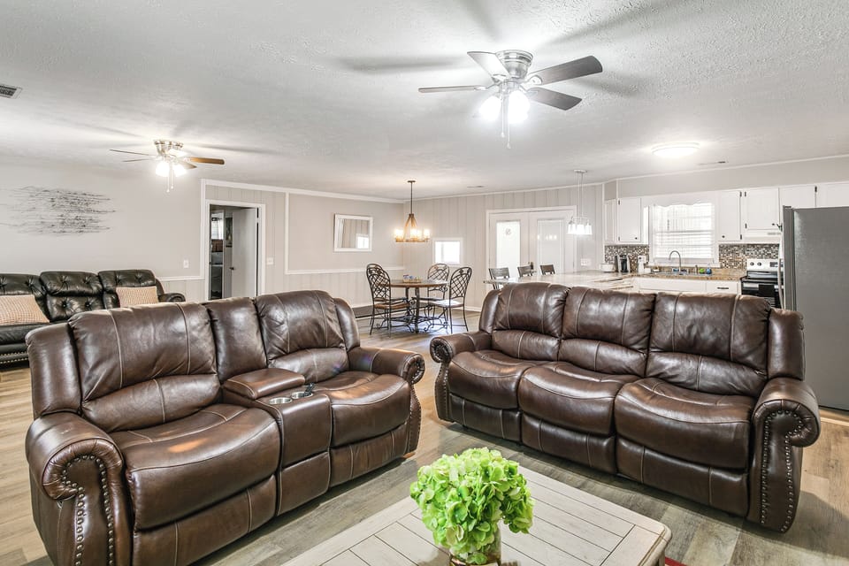 House (3 Bedrooms) | Front of property