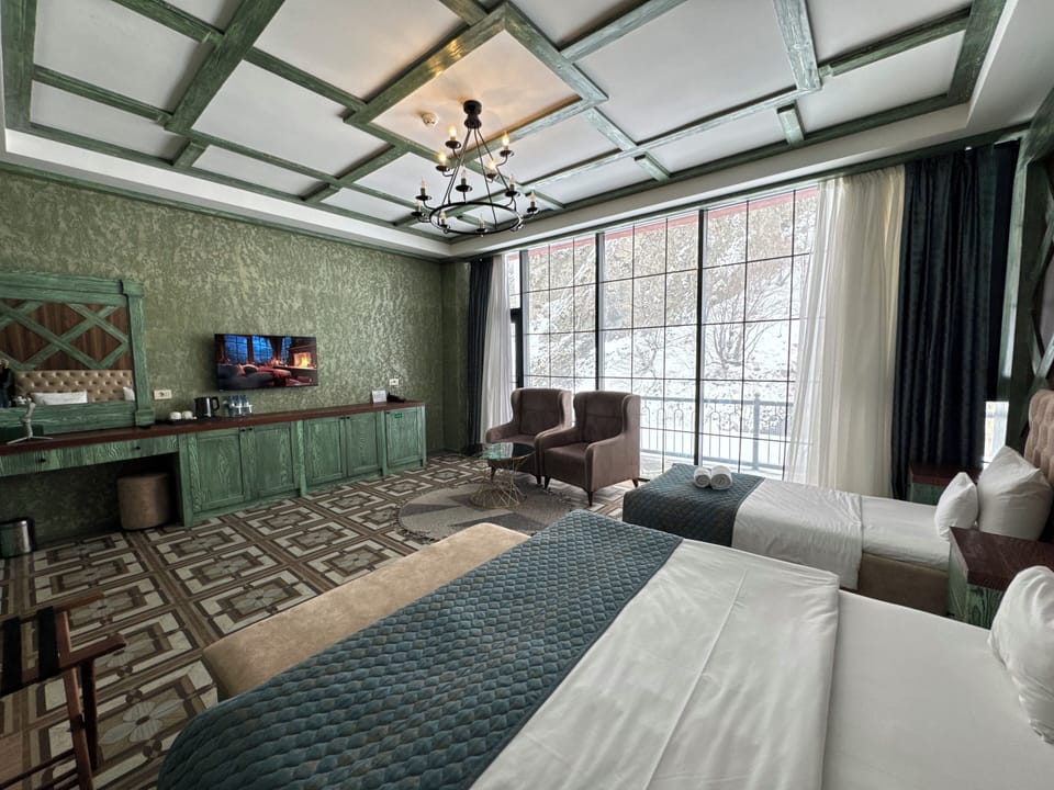Junior Suite, Balcony | WiFi (free)