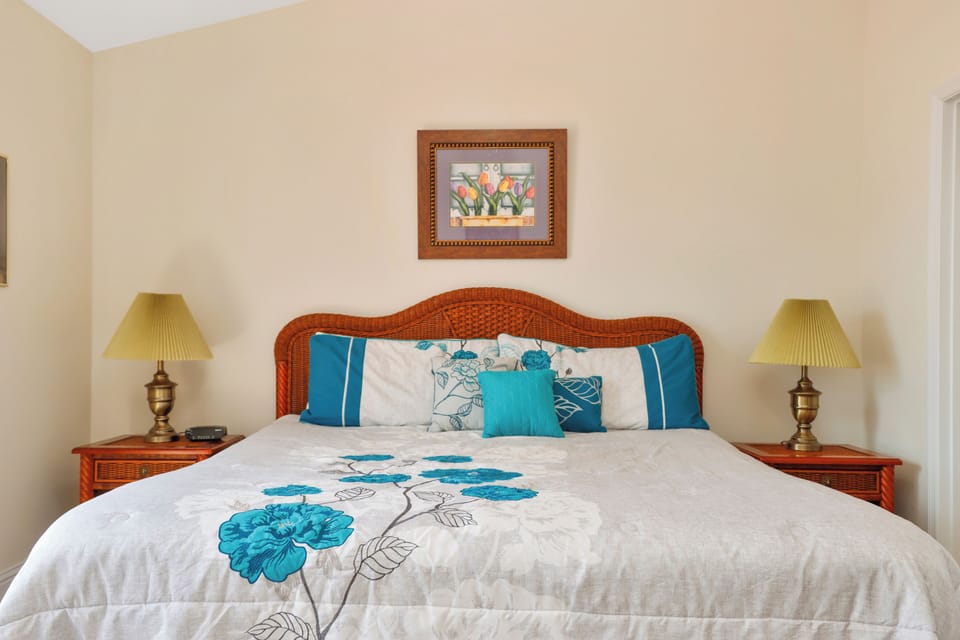 Master Bedroom 1 - King Bed