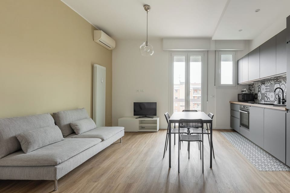 Apartment, Balcony | Living area | 35-cm TV with digital channels