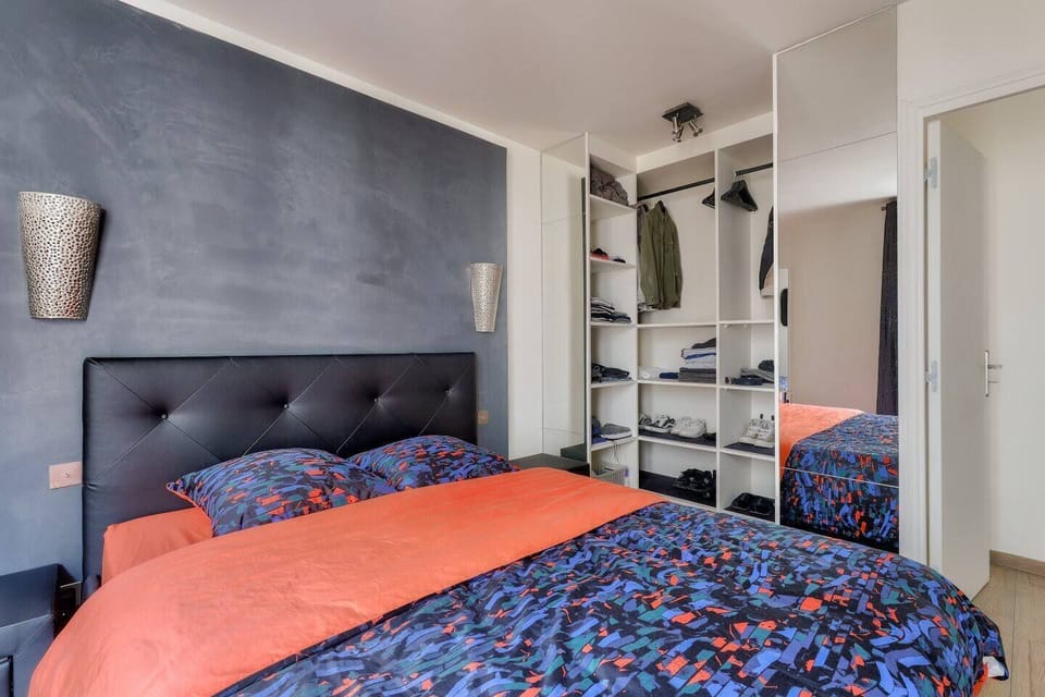 Comfort Apartment, City View | Iron/ironing board, WiFi (free)