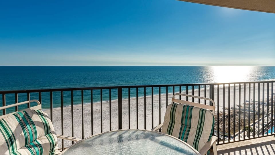 Condo, 3 Bedrooms | Property grounds
