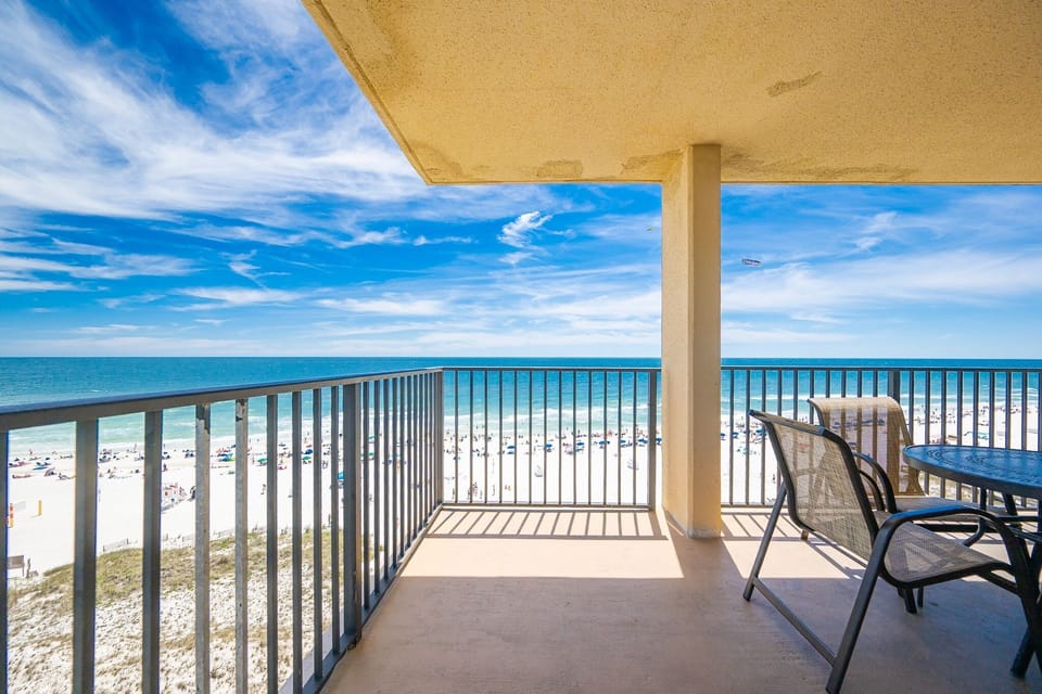 Condo, 3 Bedrooms | Property grounds