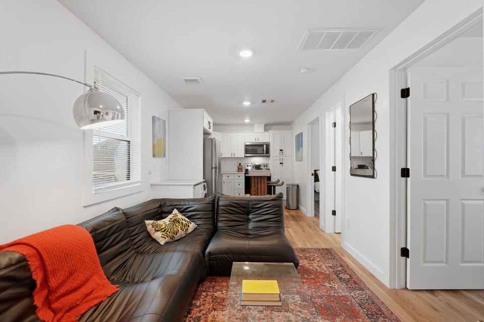 Apartment, 2 Bedrooms | Living area | Smart TV, streaming services