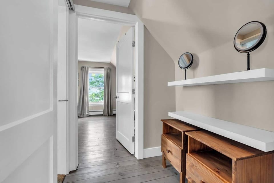 Outside bathroom on the second floor - plenty of storage for everyone to store their toiletries