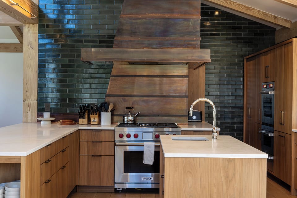 3.04-galloping-goose-chalet-telluride-kitchen-detail1