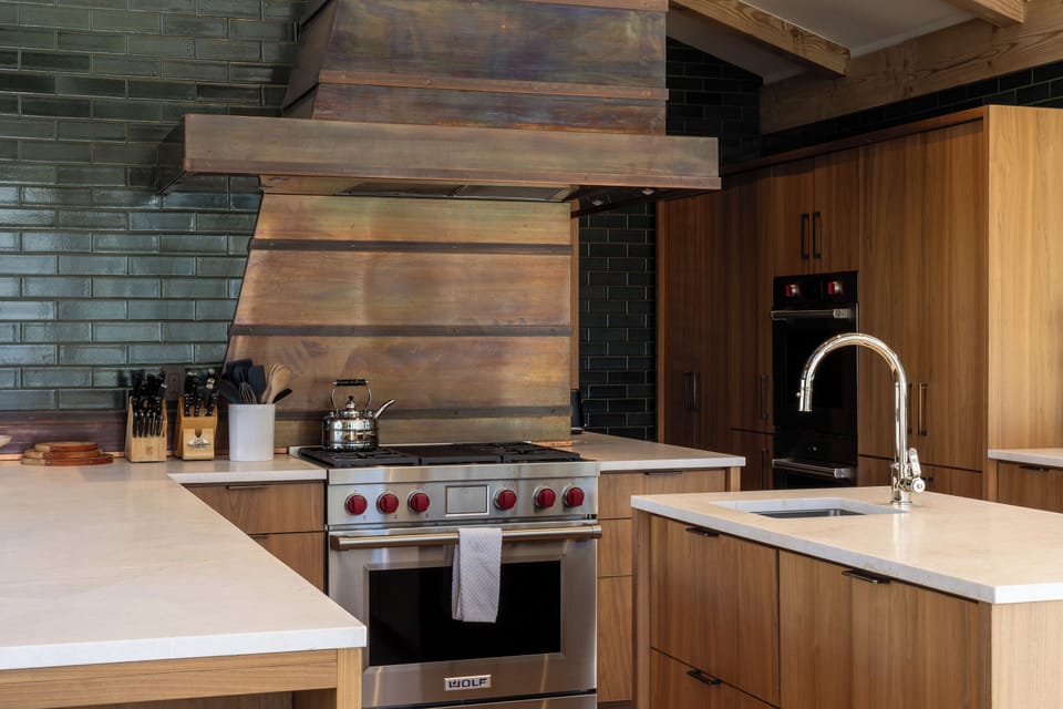 3.03-galloping-goose-chalet-telluride-kitchen-detail2