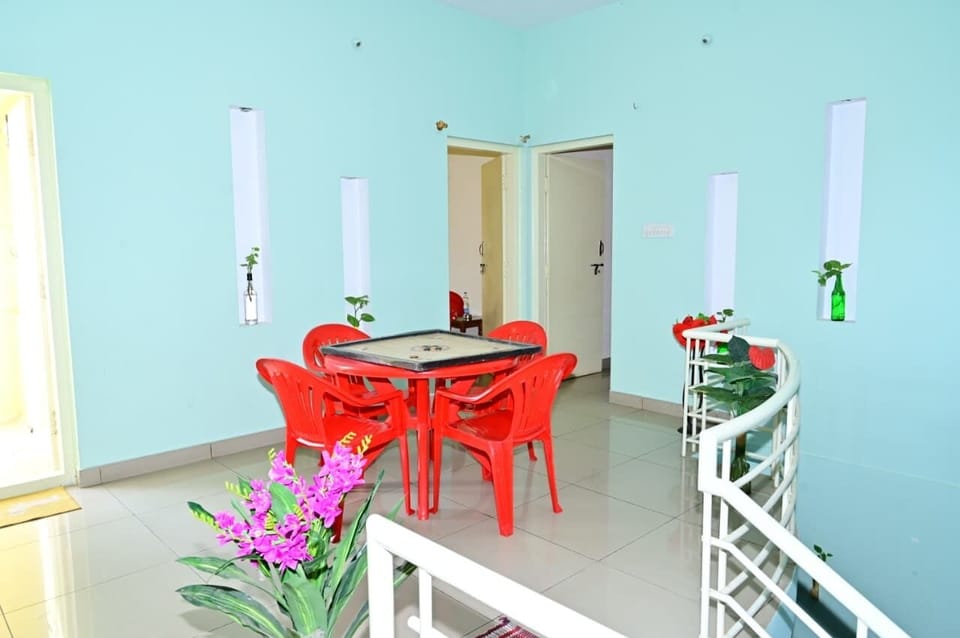 Family Villa, Patio, City View | Dining