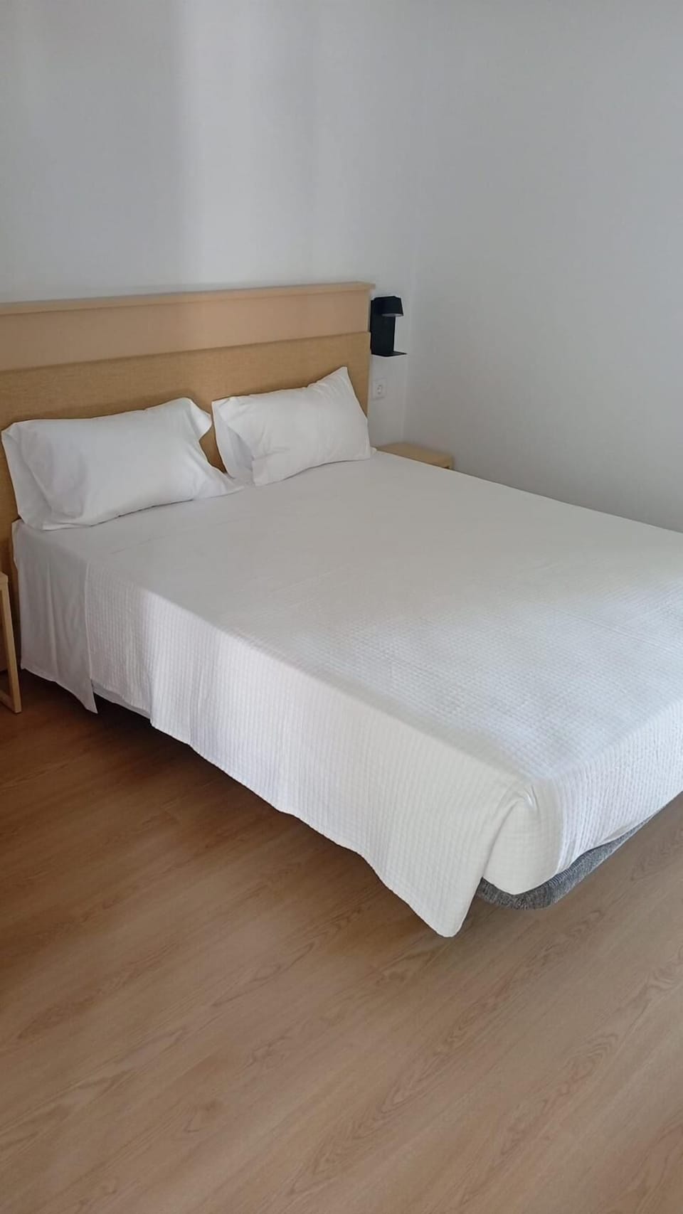 Standard Double Room | Free WiFi