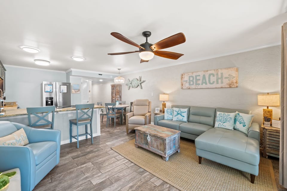 Living Room with 2 Twin Pullout Ottoman Beds