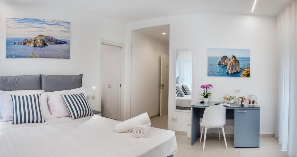 Double Room, Balcony | In-room safe, blackout drapes, WiFi (free)