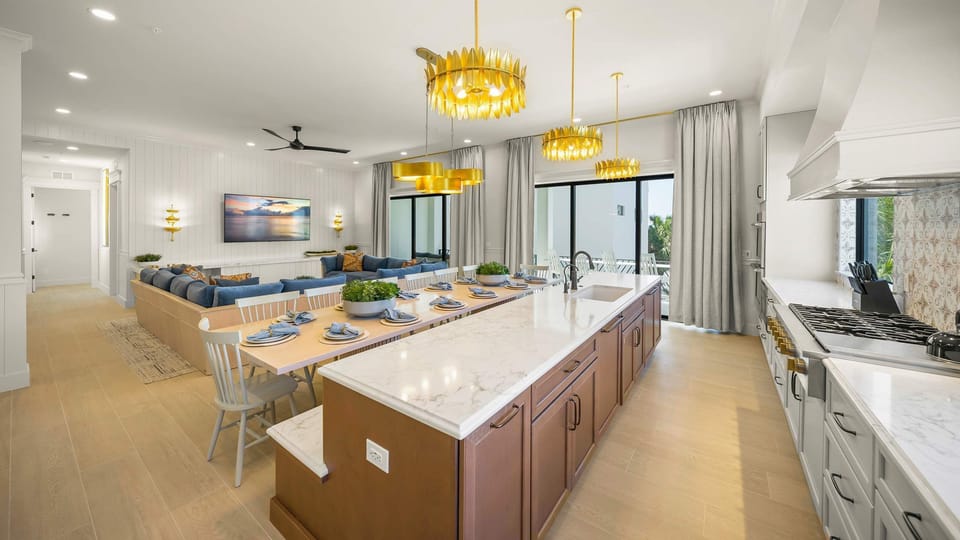 Open concept great room - Kitchen - Dining - Living Room - Balcony Access