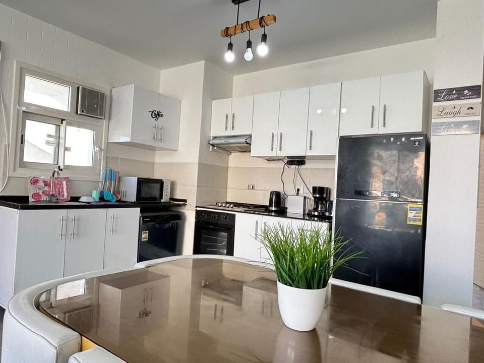 Chalet, 3 Bedrooms, Lagoon View | Private kitchen