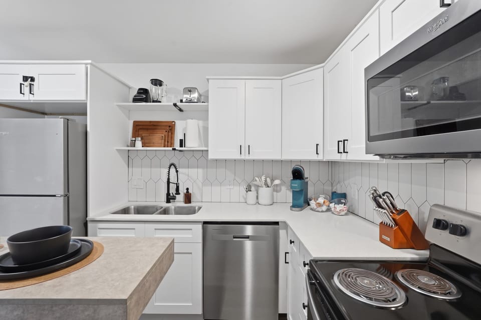 Indoors, Kitchen, Sink, Cooktop, Appliance