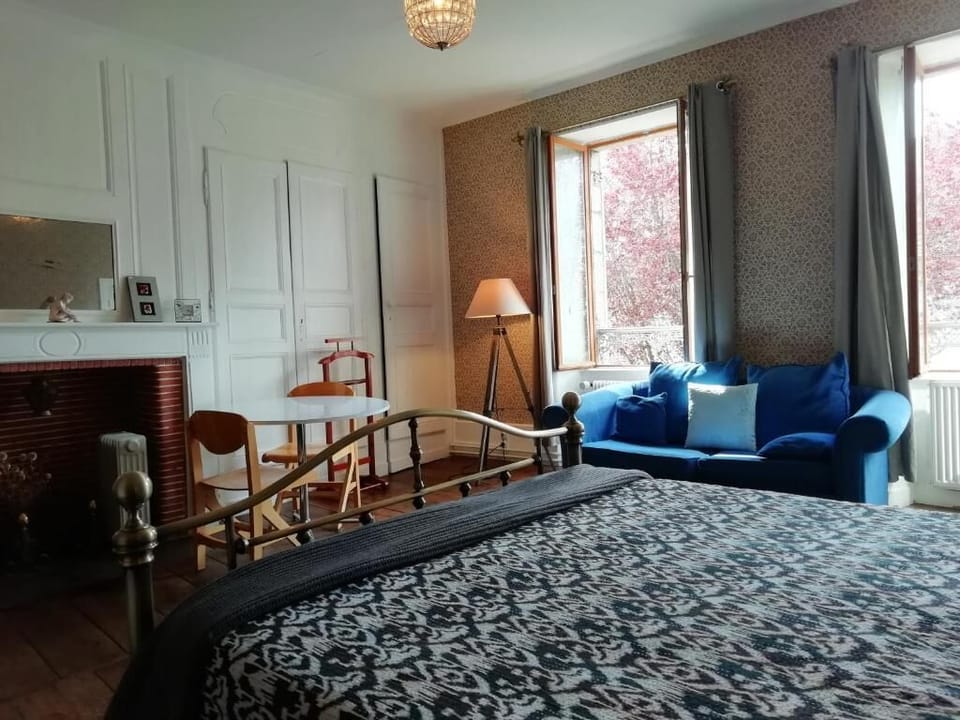 Classic Double Room | Free WiFi