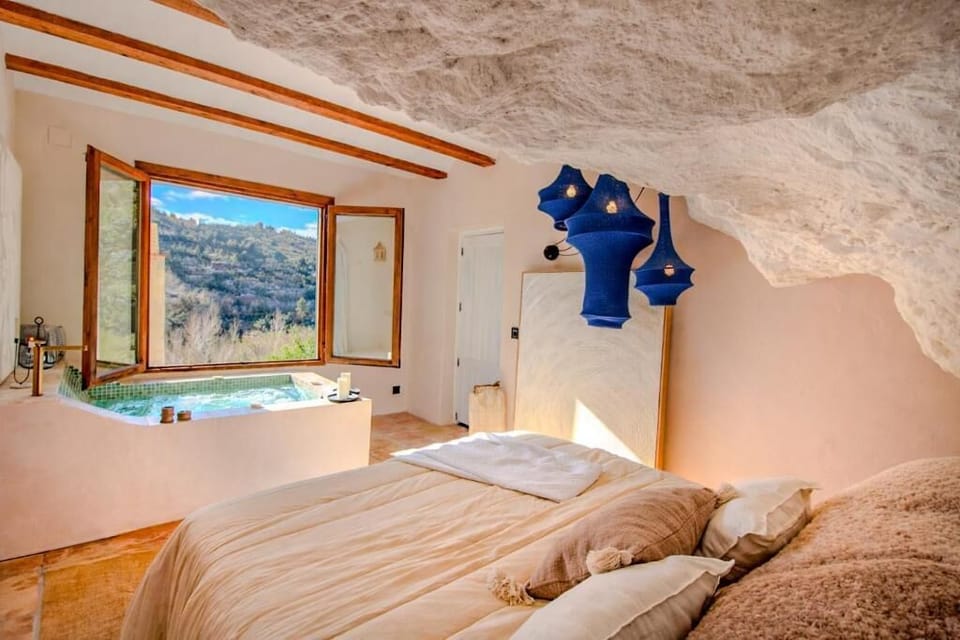 Deluxe Suite, Mountain View | WiFi (free)