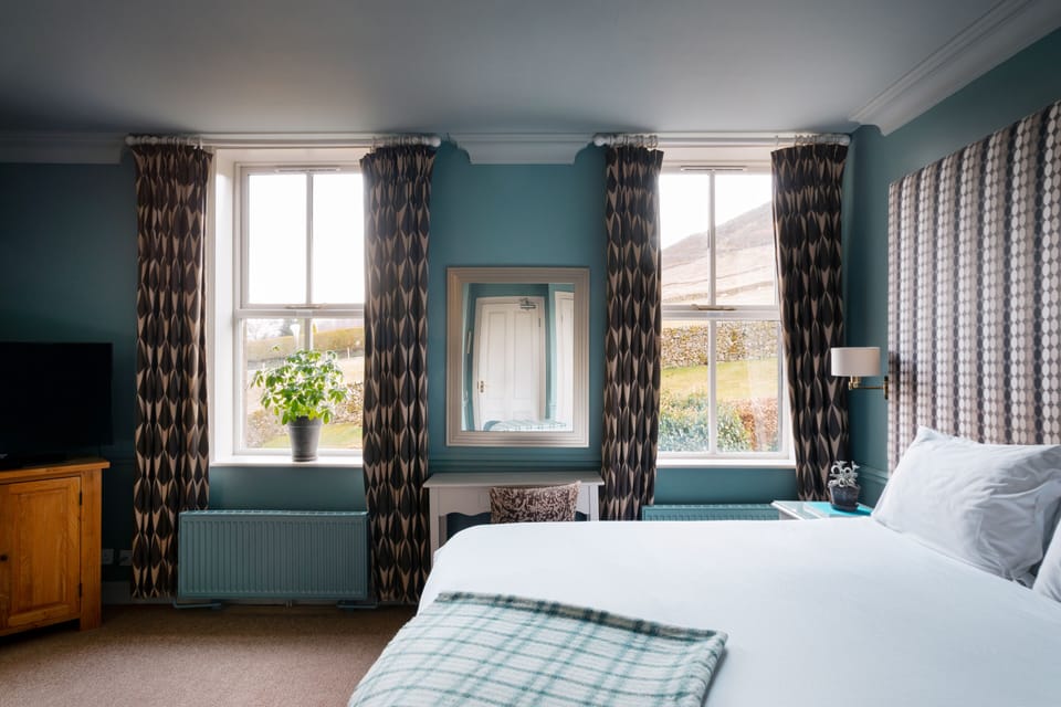 Luxury Double Room | Premium bedding, in-room safe, desk, iron/ironing board