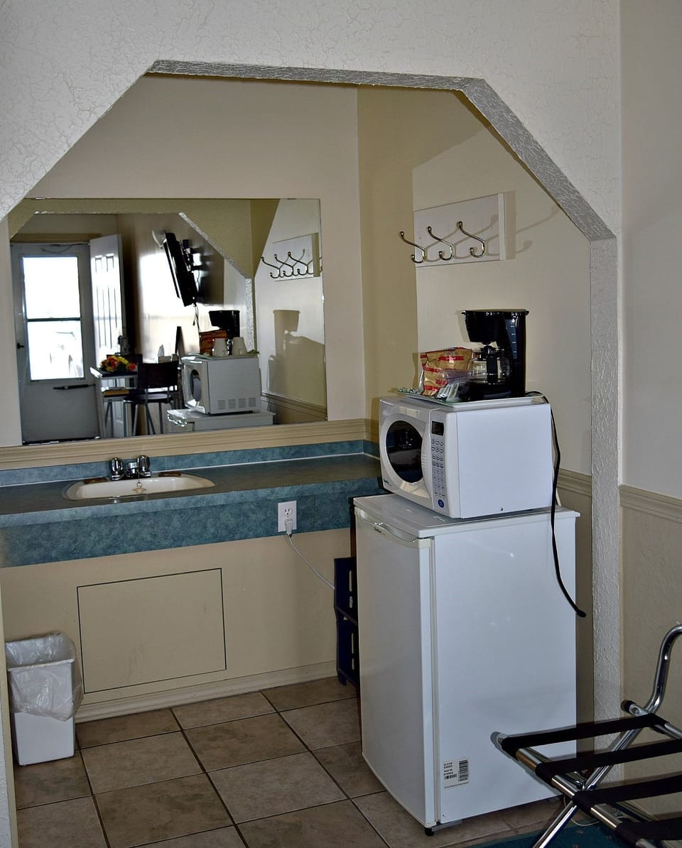 Executive Room, 1 Bedroom, Mobility Accessible, Ground Floor | Premium bedding, down comforters, blackout drapes, soundproofing