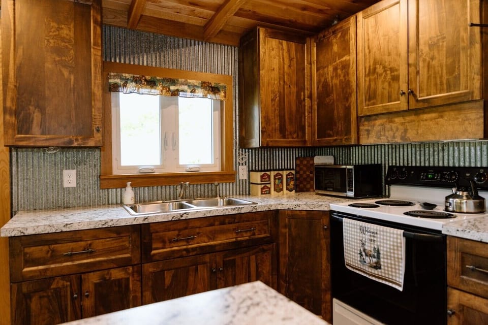 Kitchen [Main Floor]