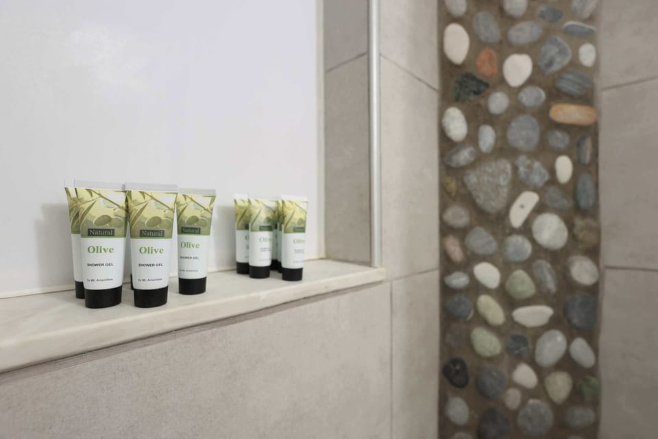 Bathroom amenities