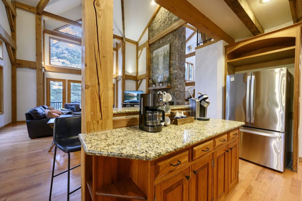 Start your mornings right at the dedicated coffee and espresso bar.