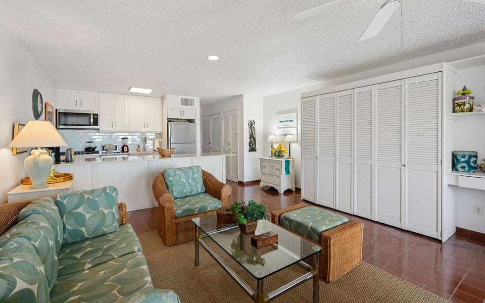 Unlike some condos along Sapphire, this Crystal Cove unit gives plenty of space so everyone isn't on top of each other.