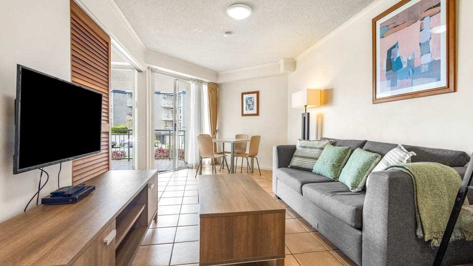Relax and unwind in a bright, comfortable lounge designed for effortless downtime and cosy evenings in.