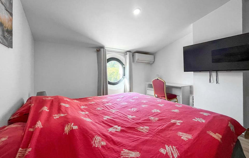 bed