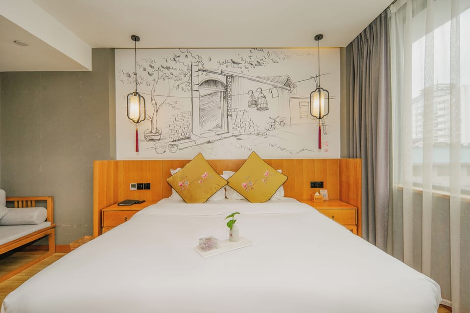 Comfort Double Room, Courtyard View | Desk, laptop workspace, WiFi (free)